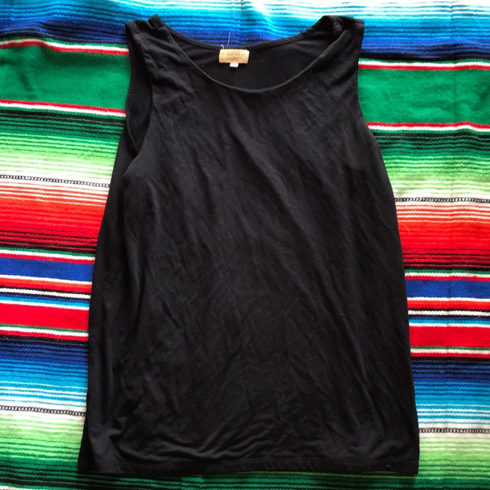 🌵Final Price🌵Black Piko Tank top